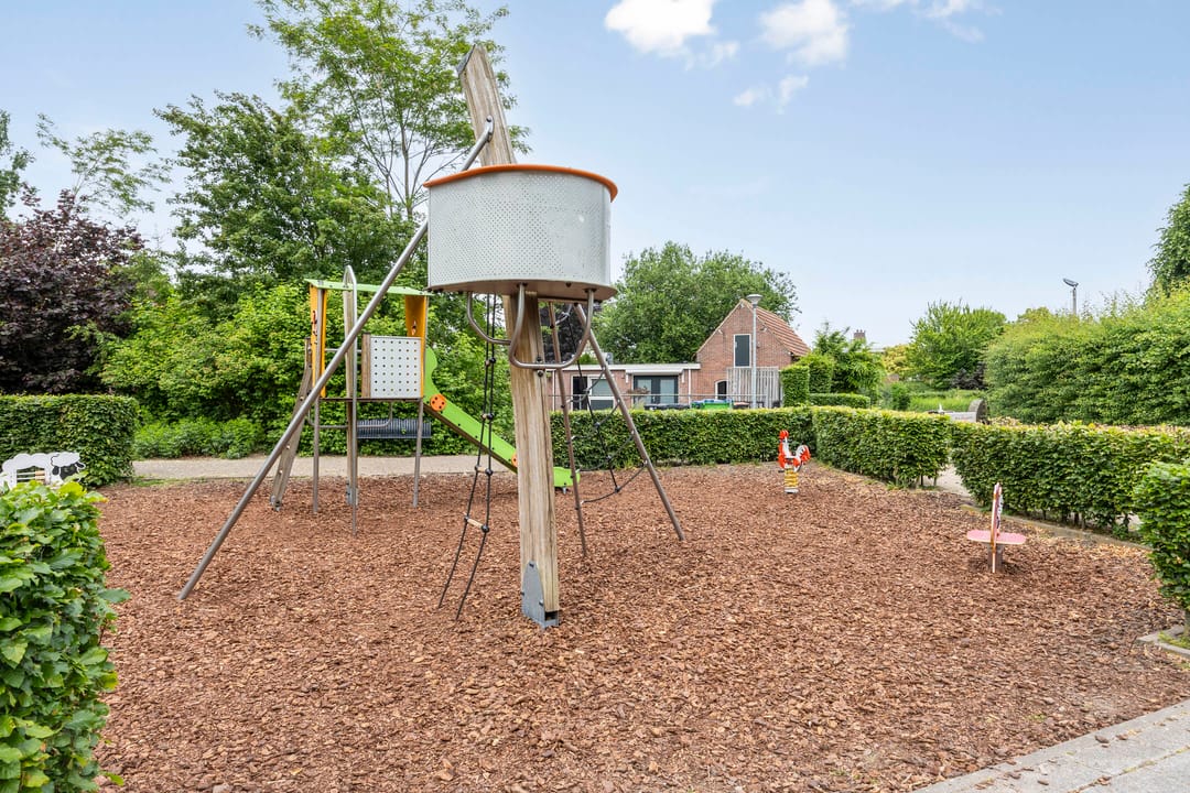 Foto 41 van Burgemeester Voskensstraat 2