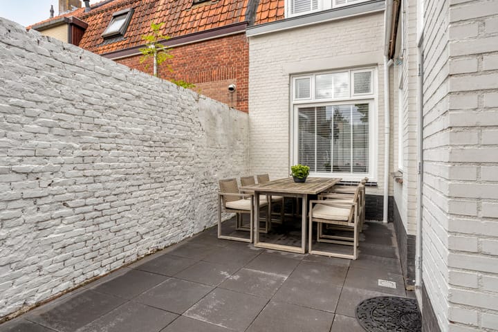 Photo 36 of Prins Bernhardlaan 37