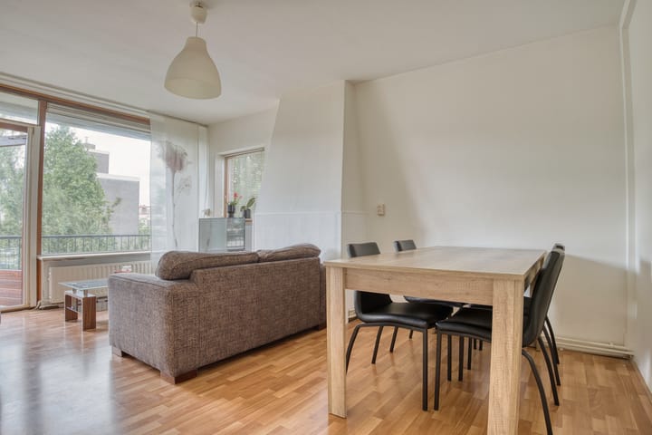 Foto 5 van Dahliastraat 76