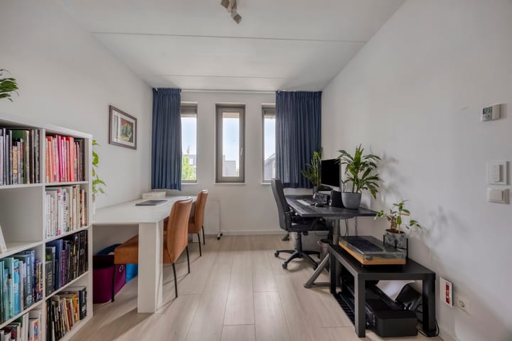 Photo 13 of Heukelsstraat 7