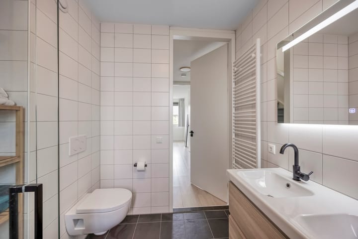 Photo 18 of Heukelsstraat 7