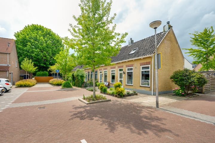 Photo 6 of Middenveer 80