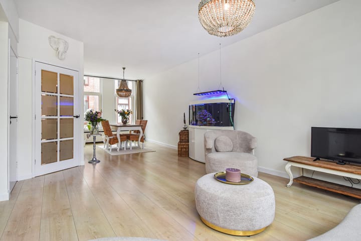 Photo 5 of Jan van Houtstraat 112