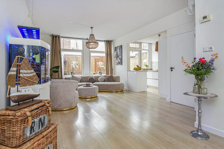 Foto 12 van Jan van Houtstraat 112