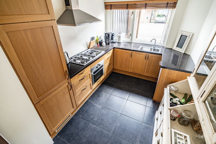 Foto 10 van Telemannstraat 9