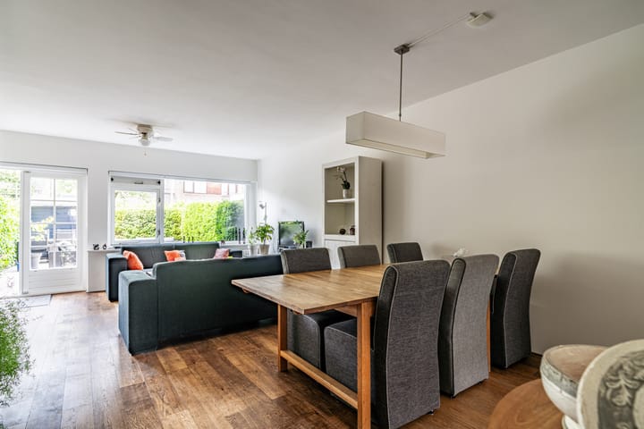 Foto 15 van Telemannstraat 9