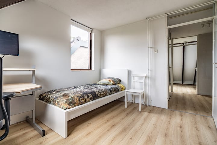 Foto 48 van Telemannstraat 9