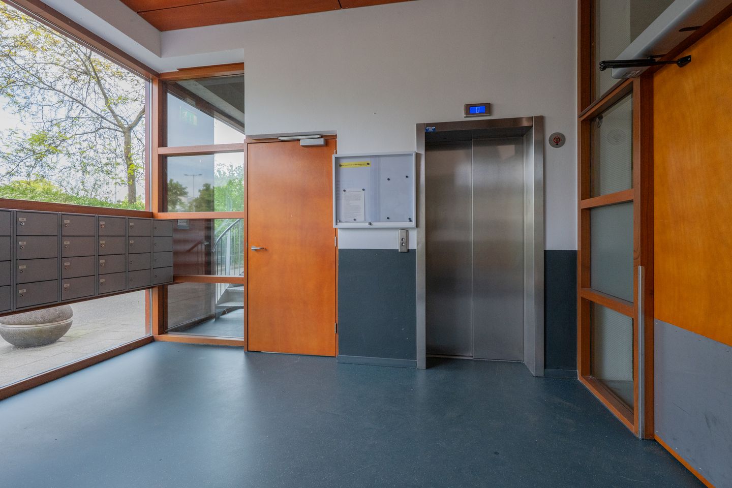 Foto 35 van Van Esveldstraat 179