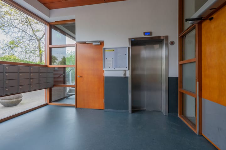 Foto 35 van Van Esveldstraat 179