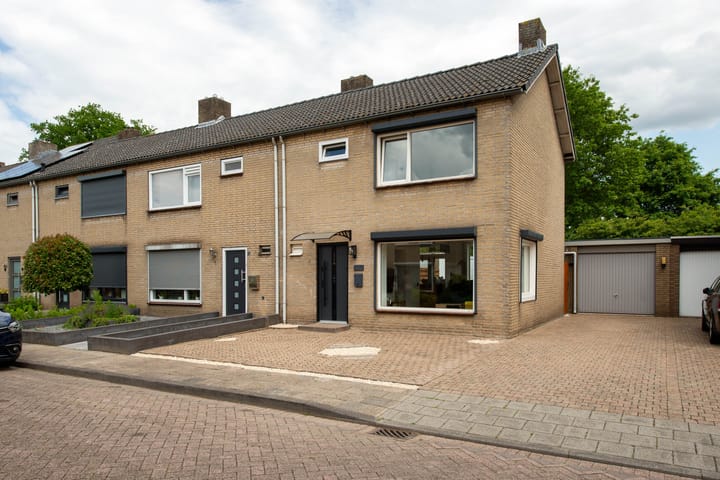 Foto 35 van Seringenstraat 10