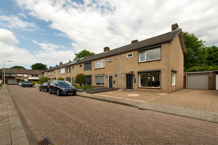 Foto 36 van Seringenstraat 10