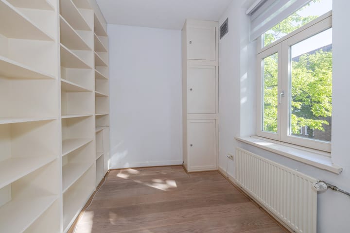 Foto 10 van Orteliusstraat 233-2