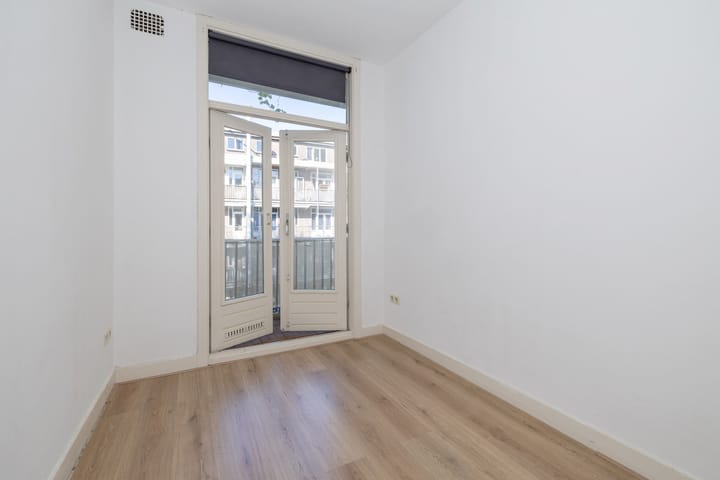 Foto 15 van Orteliusstraat 233-2