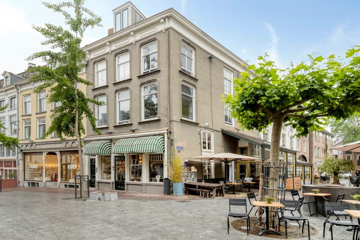 Photo 1 of Lange Hezelstraat 8