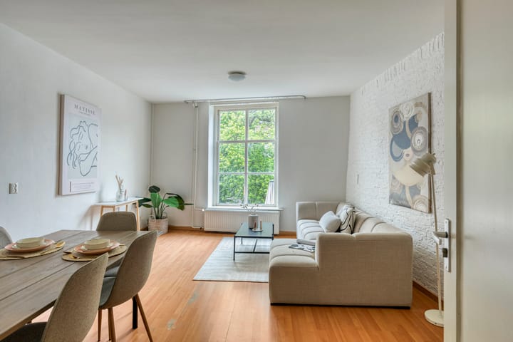 Foto 2 van Lange Hezelstraat 8