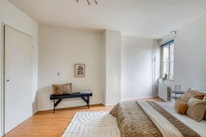 Photo 16 of Lange Hezelstraat 8