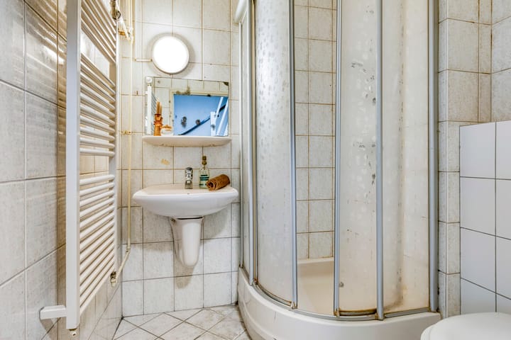 Photo 18 of Lange Hezelstraat 8