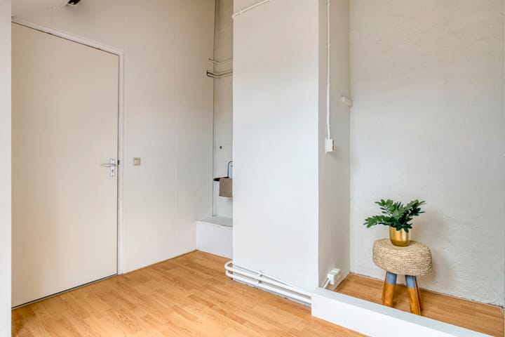 Photo 26 of Lange Hezelstraat 8