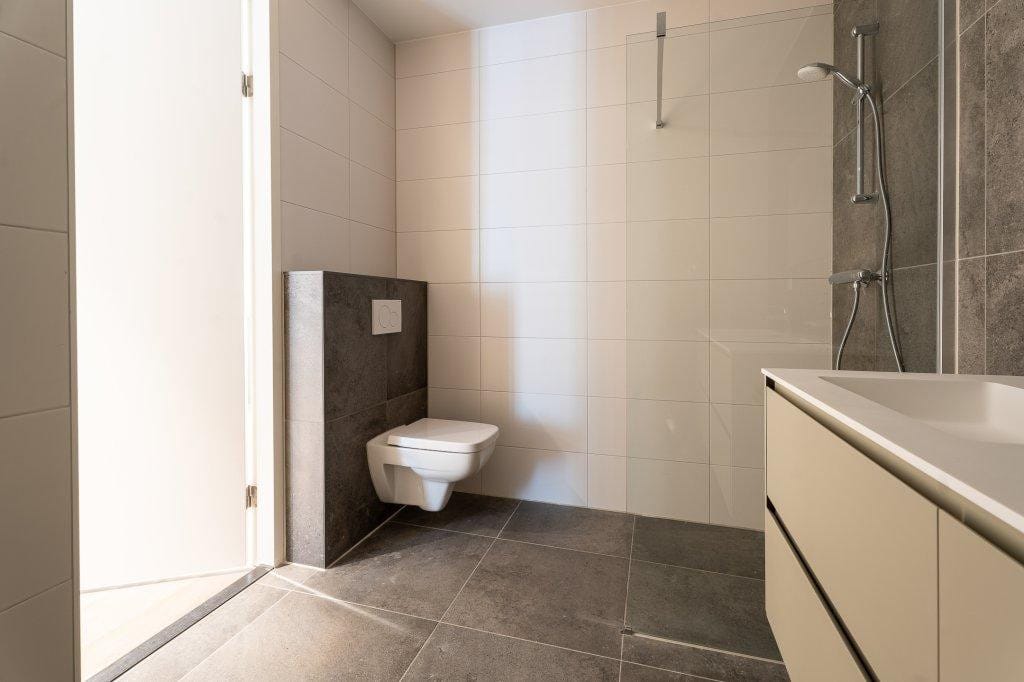 Photo 18 of Isabellastraat 8