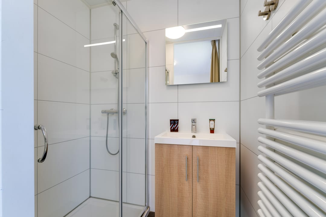 Foto 13 van Nieuwesluisweg 1-A1016