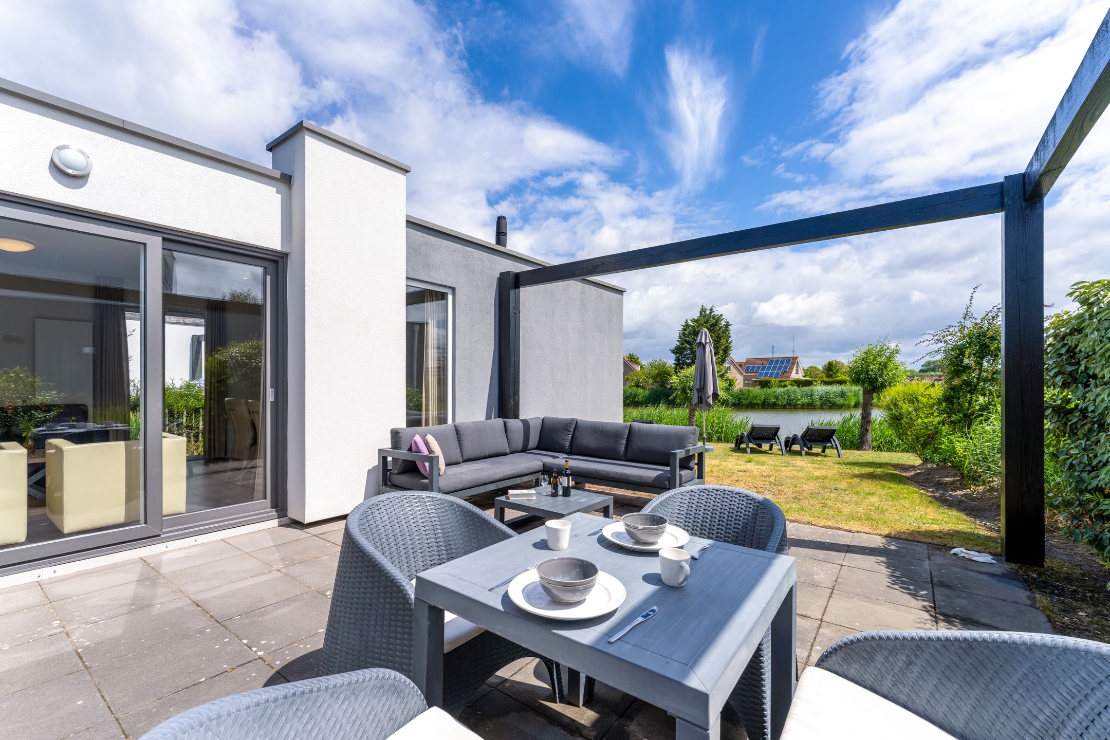 Foto 18 van Nieuwesluisweg 1-A1016