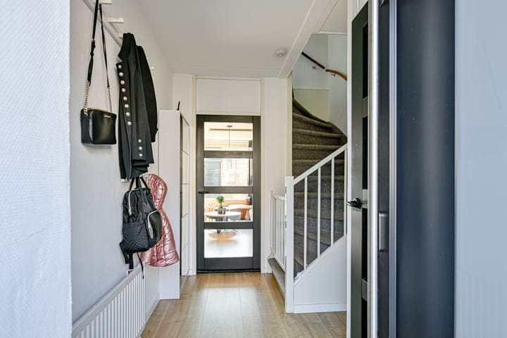 Foto 3 van Henriëtte Roland Holststraat 18