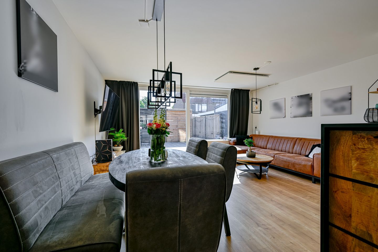 Foto 10 van Henriëtte Roland Holststraat 18