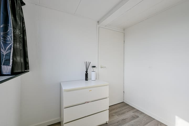 Foto 27 van Henriëtte Roland Holststraat 18