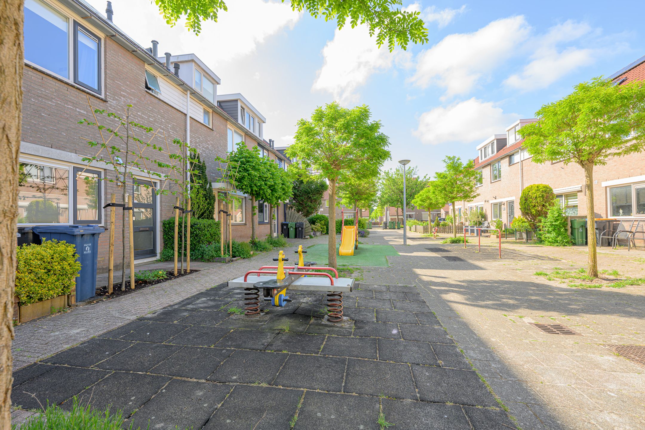 Foto 36 van Henriëtte Roland Holststraat 18