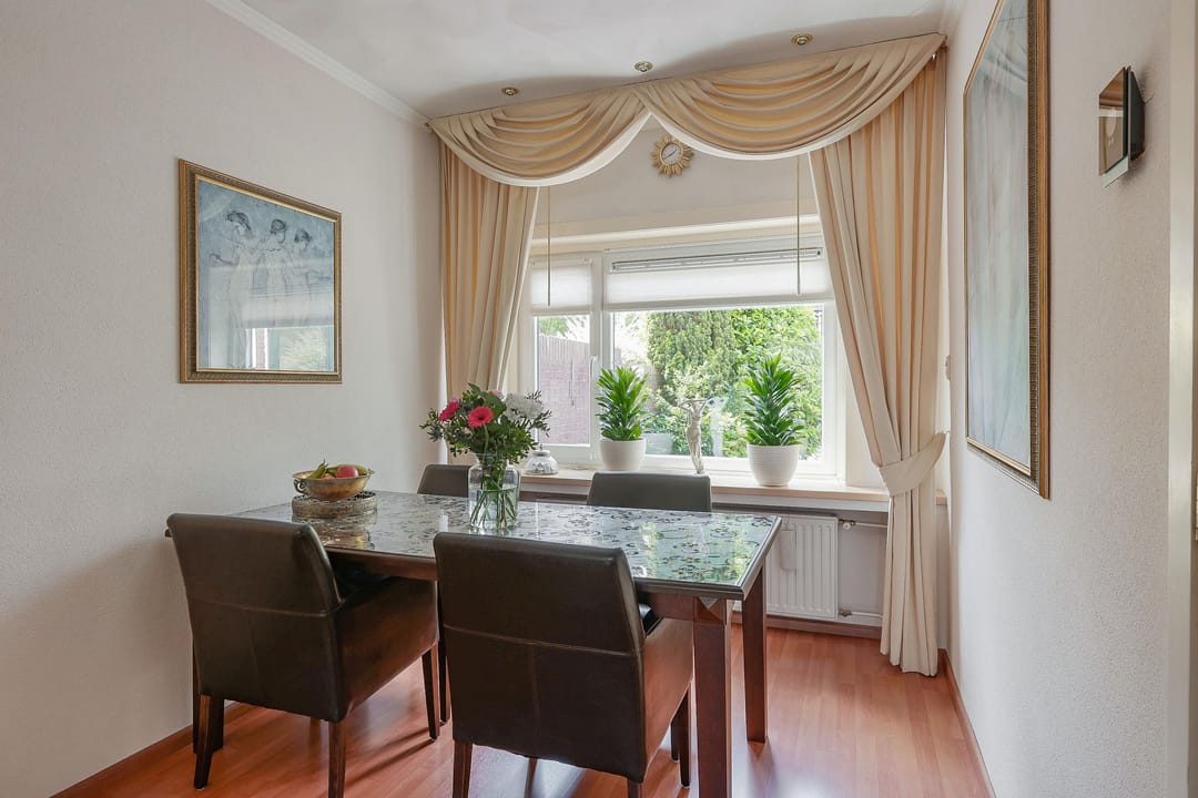 Photo 16 of Narcissenstraat 36