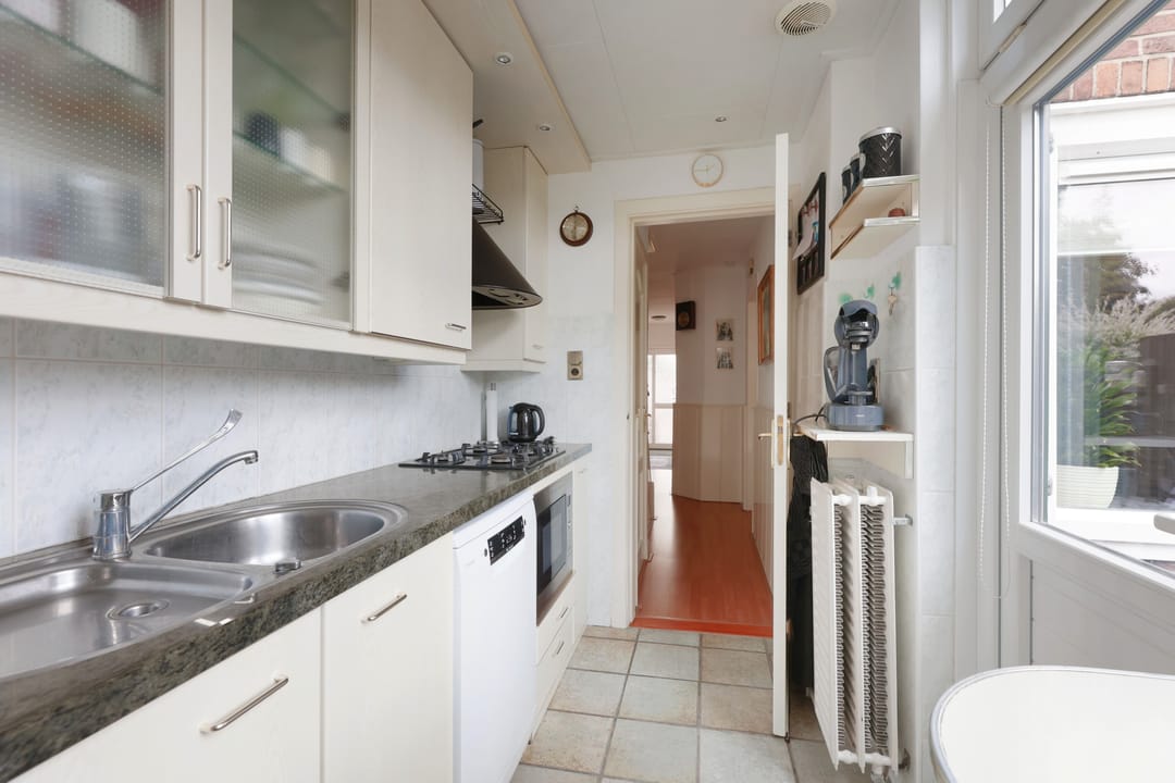 Photo 22 of Narcissenstraat 36