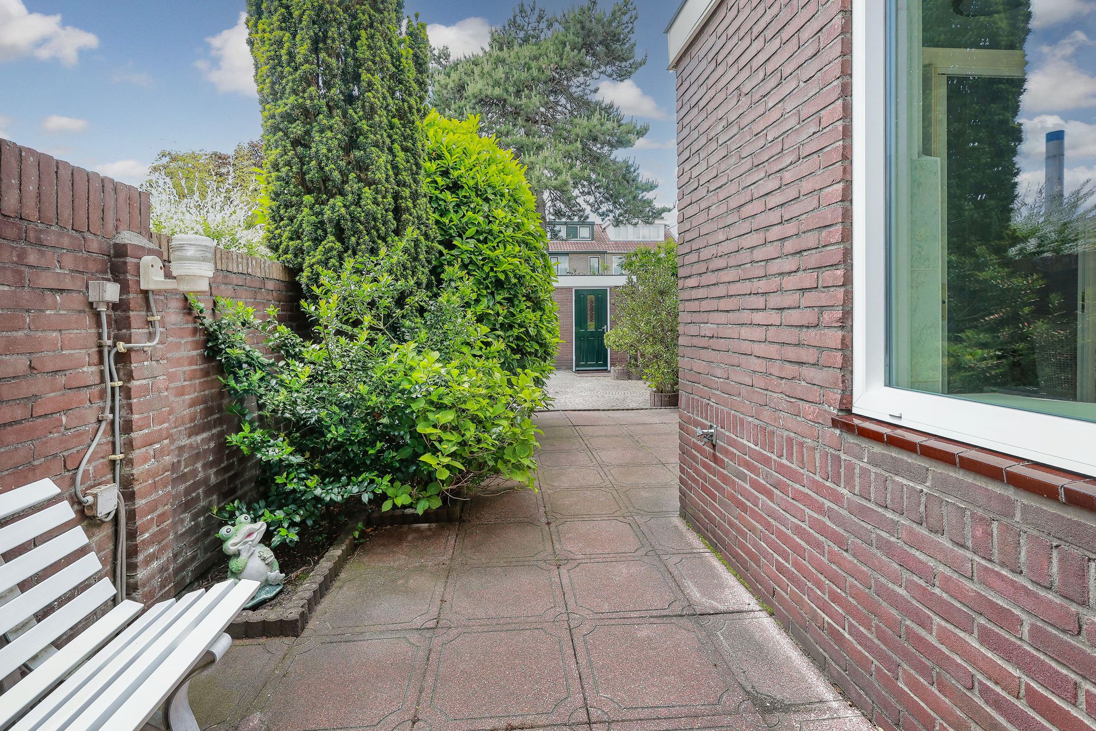 Photo 24 of Narcissenstraat 36