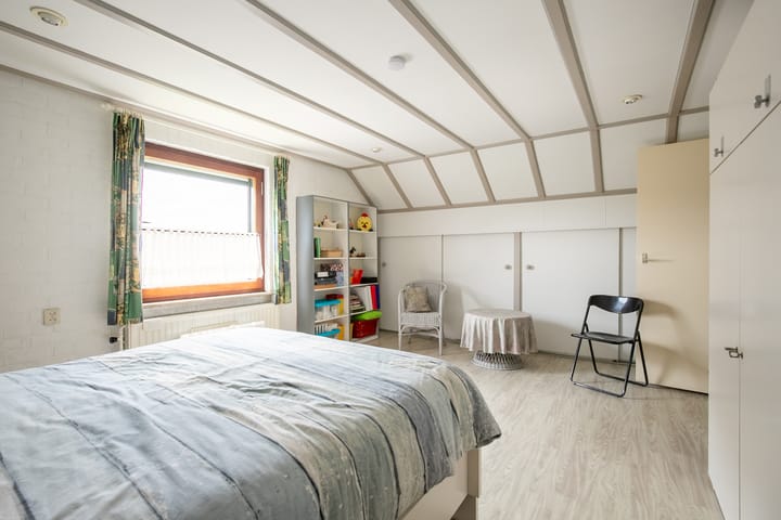 Photo 16 of Sint Petrusstraat 9