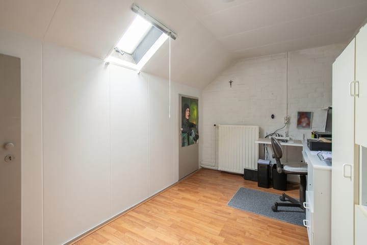 Photo 18 of Sint Petrusstraat 9