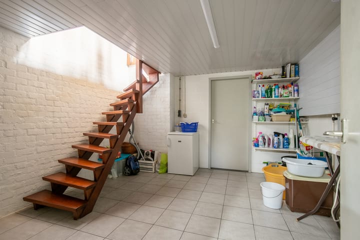 Photo 19 of Sint Petrusstraat 9