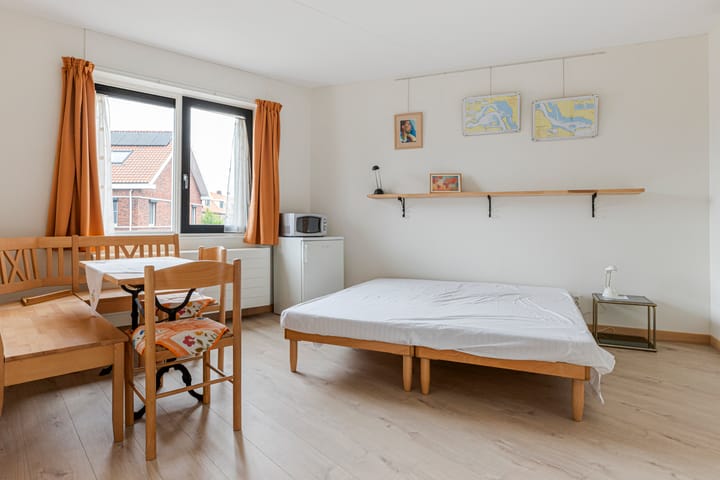 Foto 30 van Oranjeplein 12