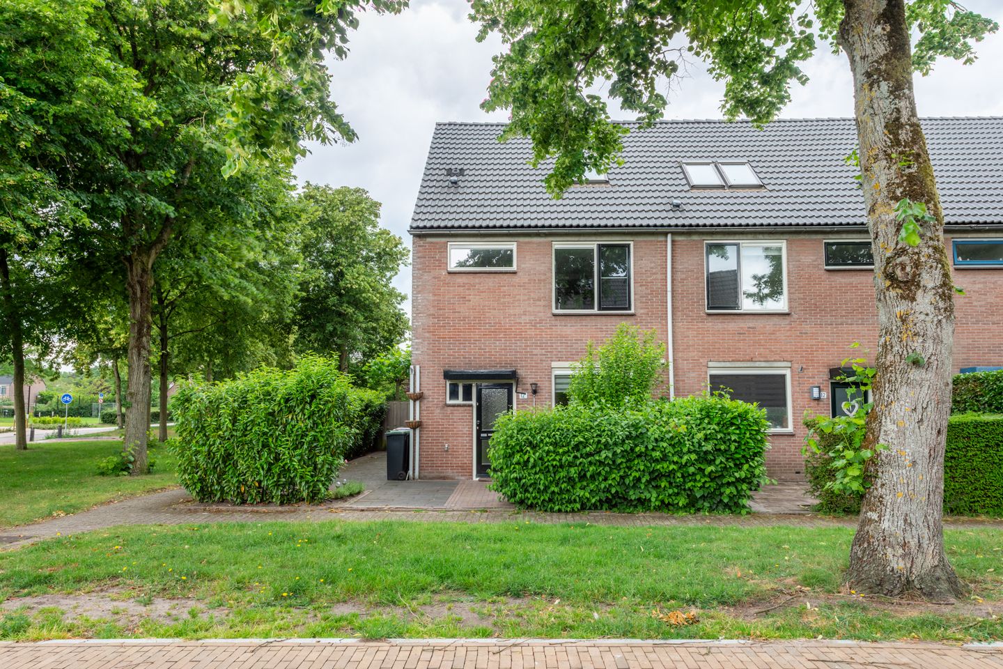 Photo 4 of Bloesem 12-A