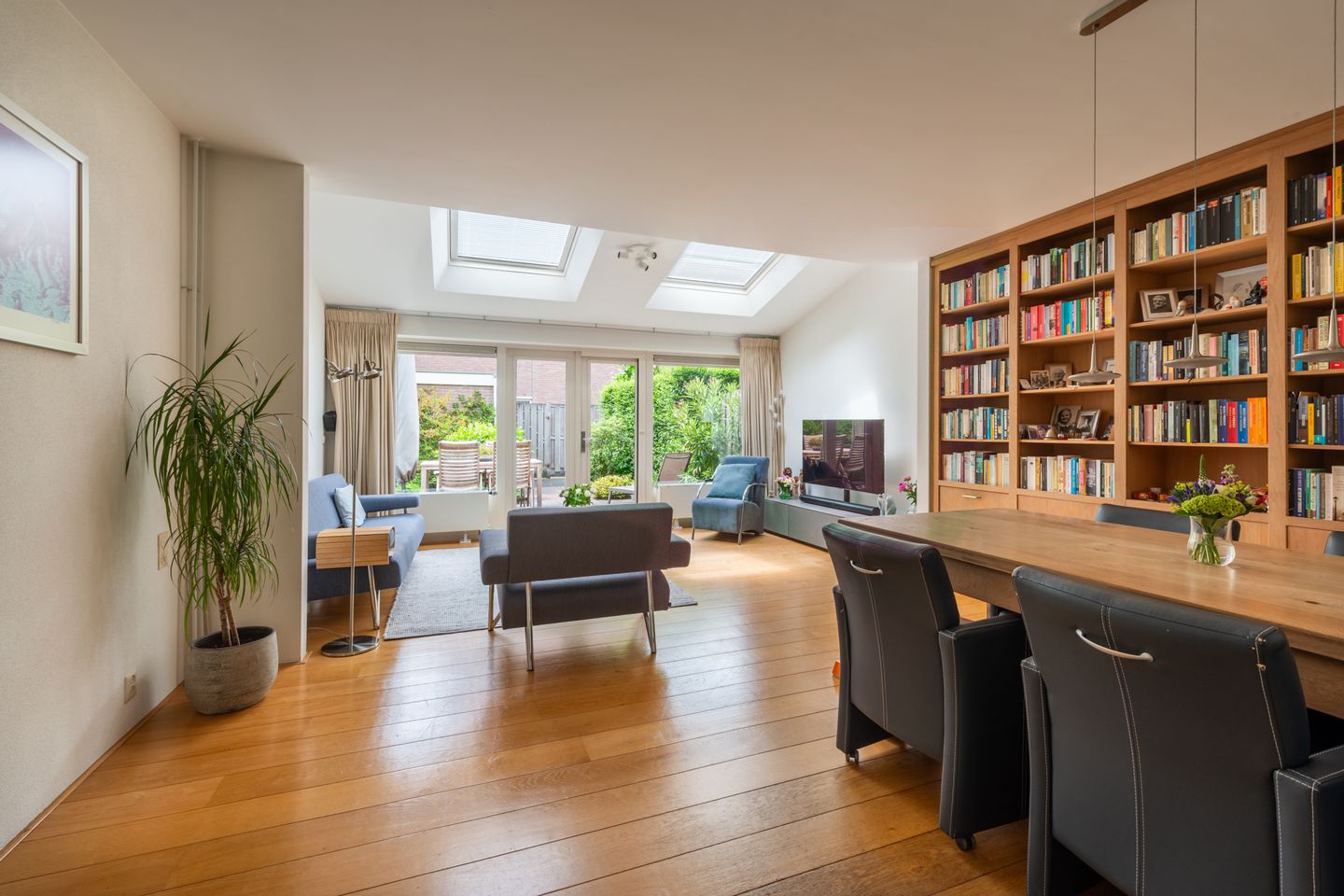 Photo 5 of Bloesem 12-A