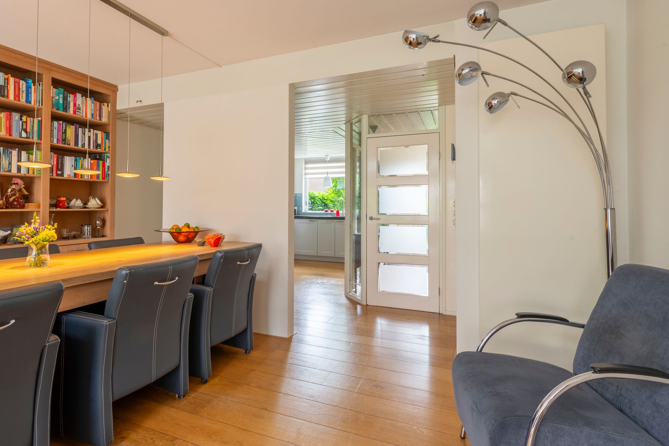 Photo 12 of Bloesem 12-A