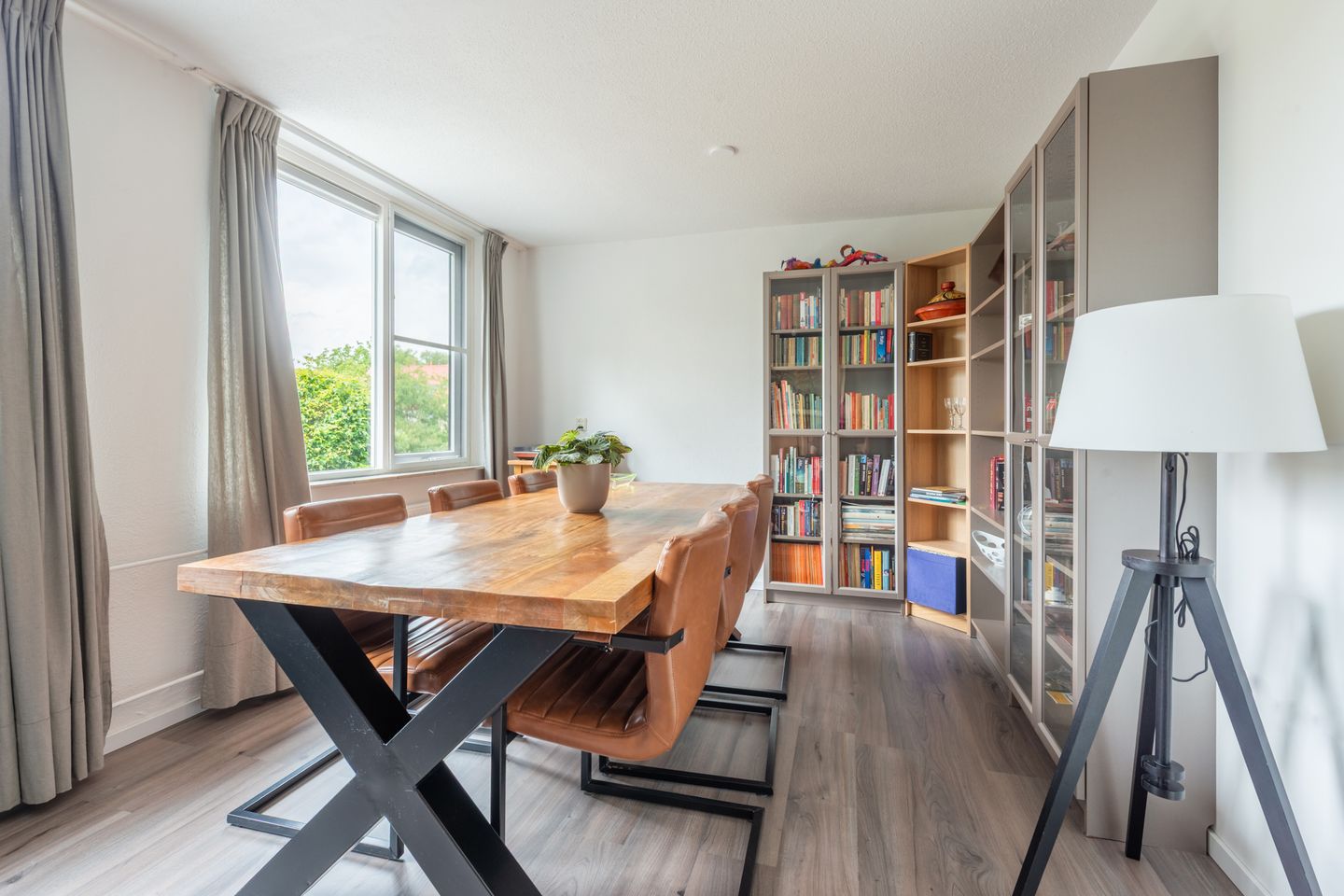 Photo 20 of Bloesem 12-A