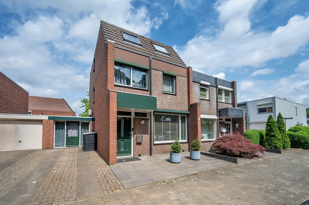 Photo 1 of Hertog Alvastraat 4