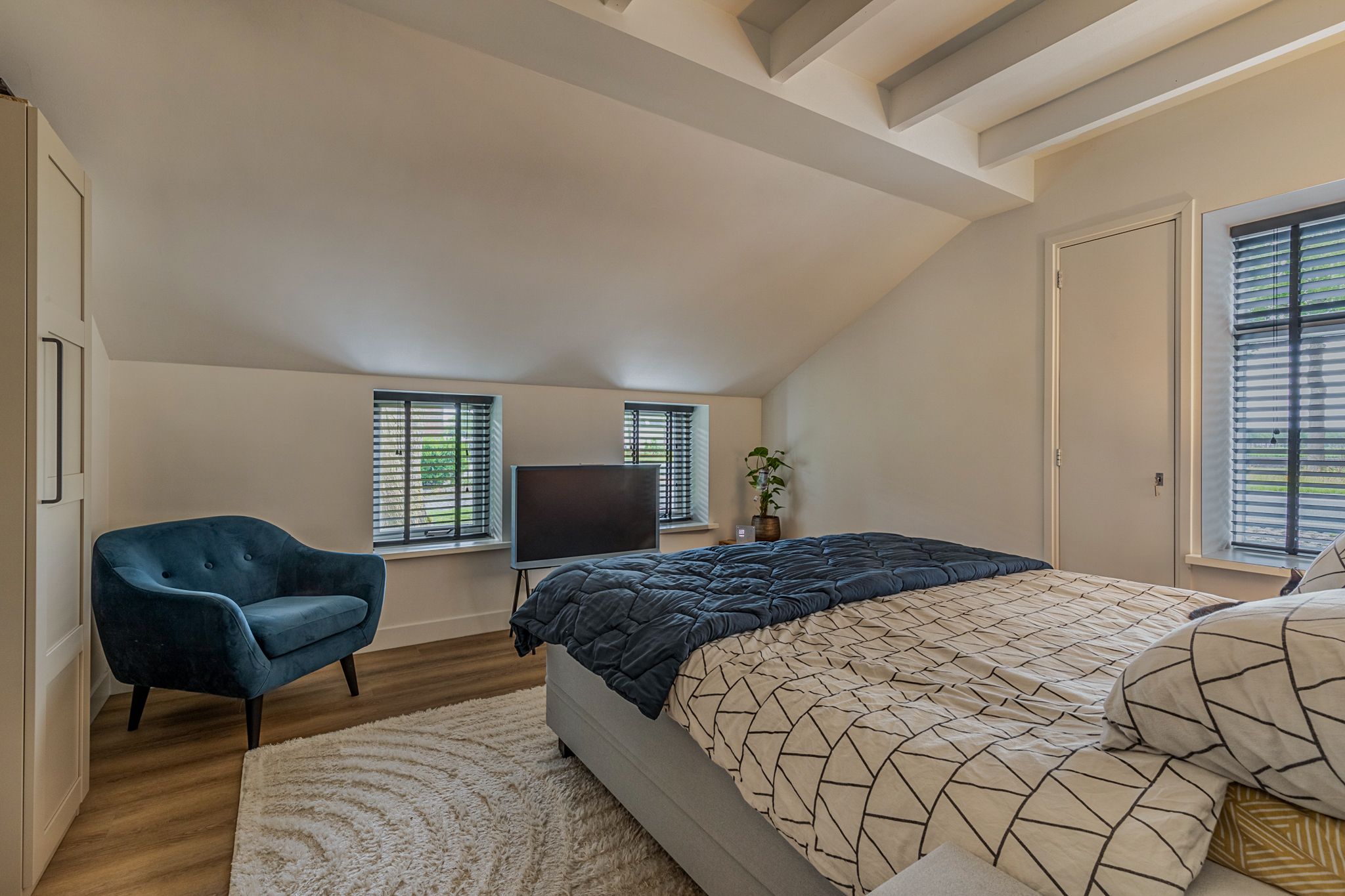 Foto 30 van Hoofdweg 130