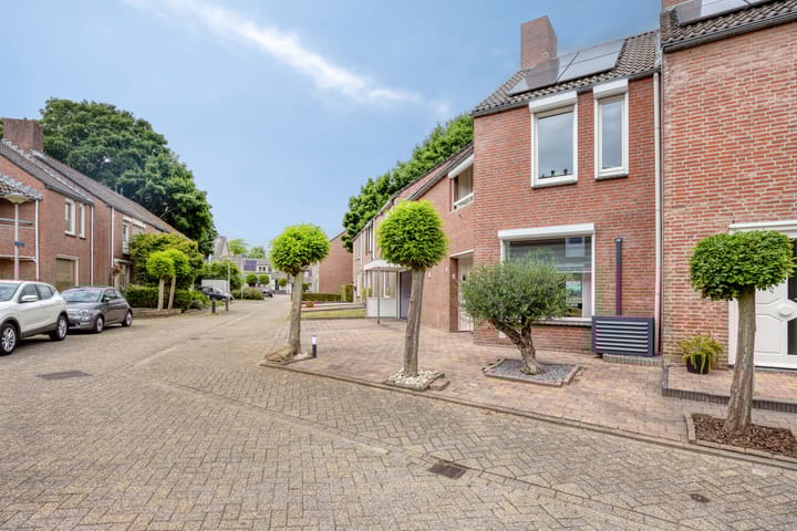 Foto 2 van Remushof 8