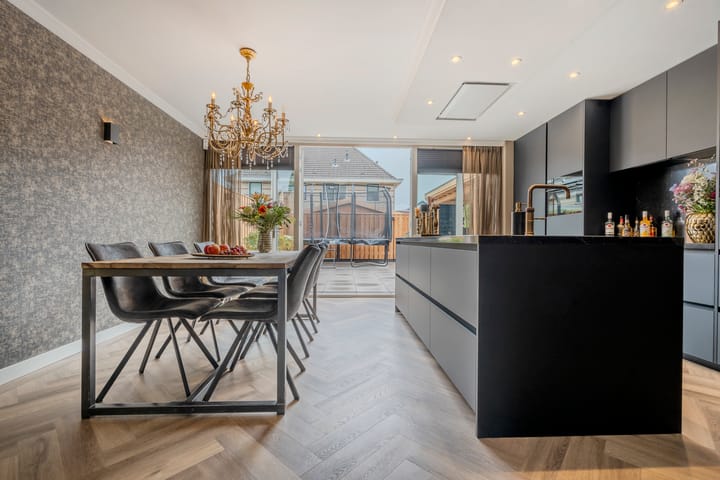 Photo 28 of Hendrik Radijsstraat 6