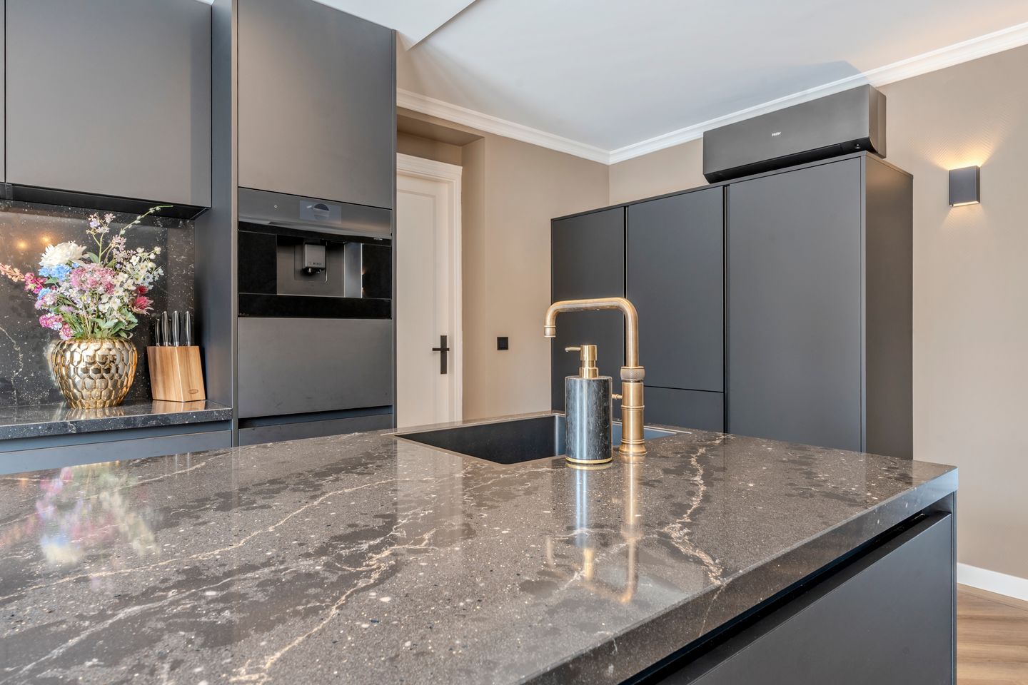 Foto 29 van Hendrik Radijsstraat 6