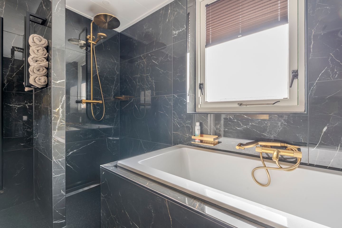 Foto 44 van Hendrik Radijsstraat 6