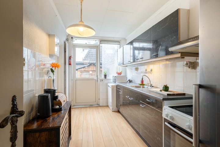 Foto 7 van Dingeldeinstraat 4