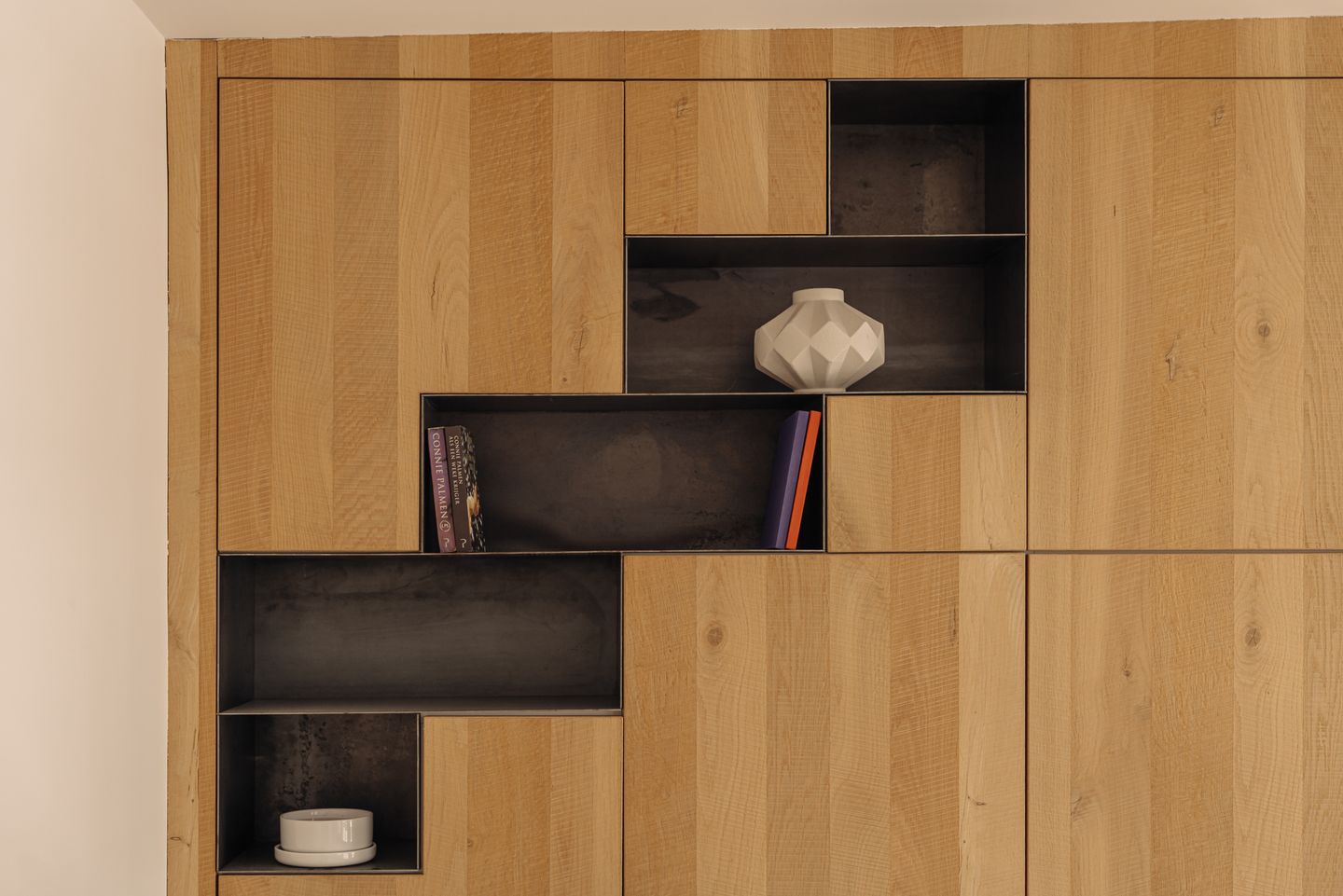 Photo 4 of Marnixstraat 166-3