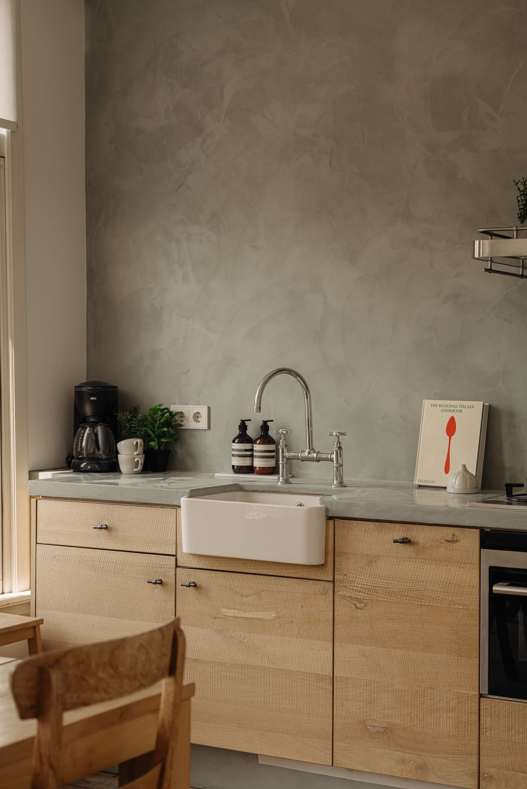 Photo 8 of Marnixstraat 166-3