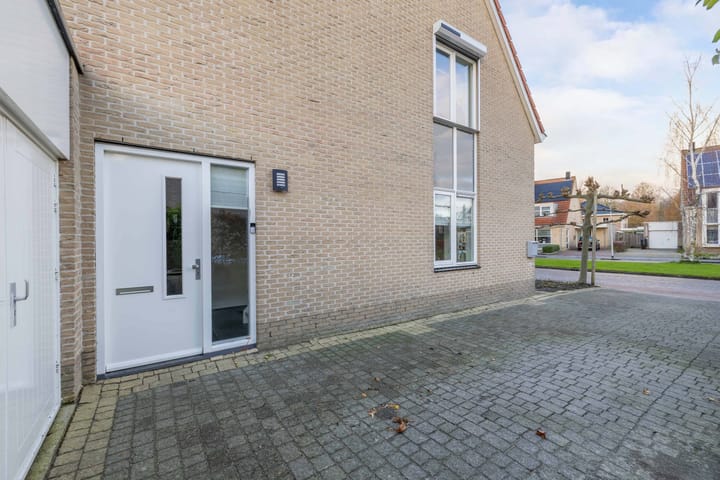 Photo 9 of Aambeeld 6